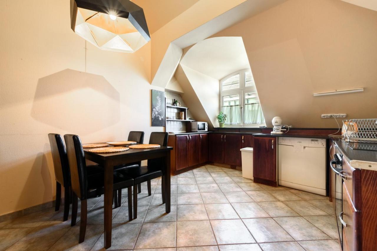 View To The Roofs Luxury Apartment With 2 Bedrooms Budapest Exterior foto