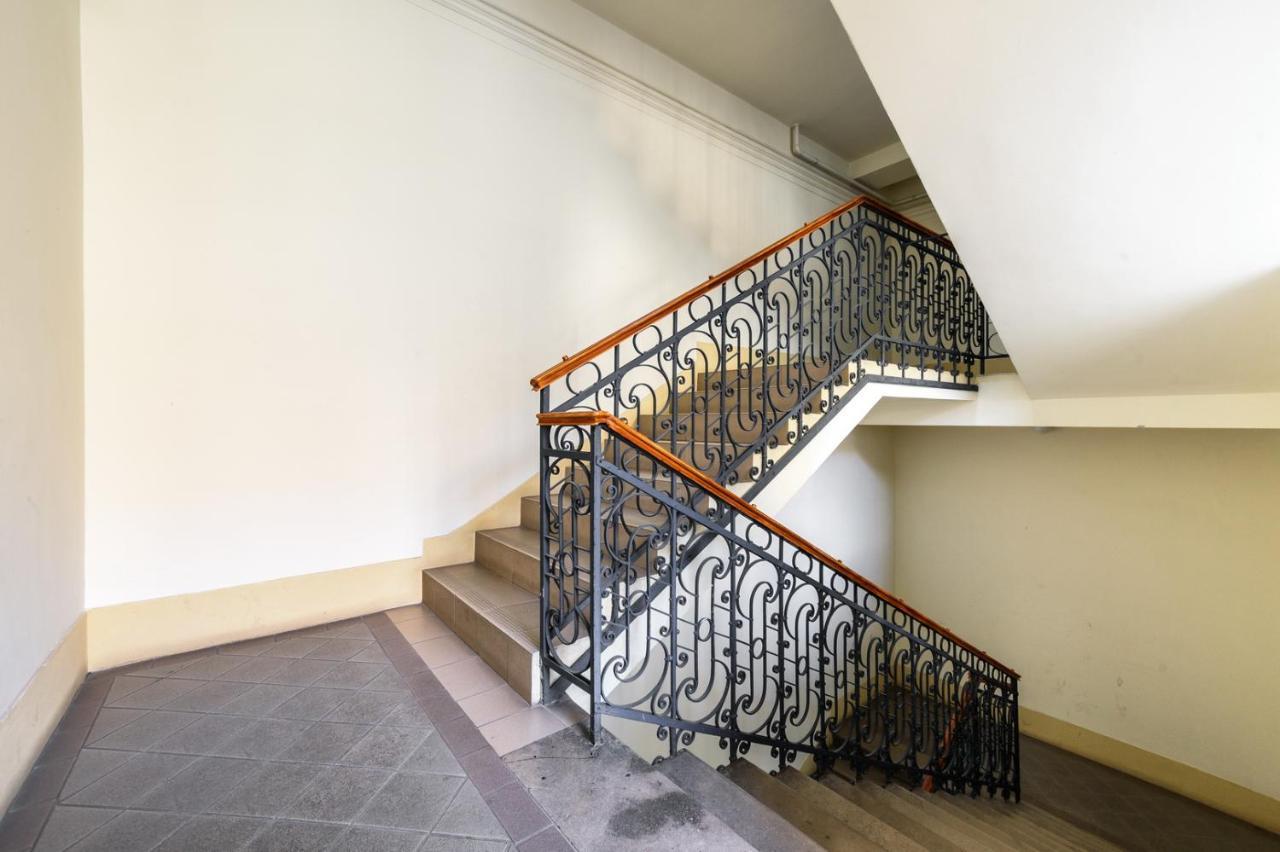 View To The Roofs Luxury Apartment With 2 Bedrooms Budapest Exterior foto