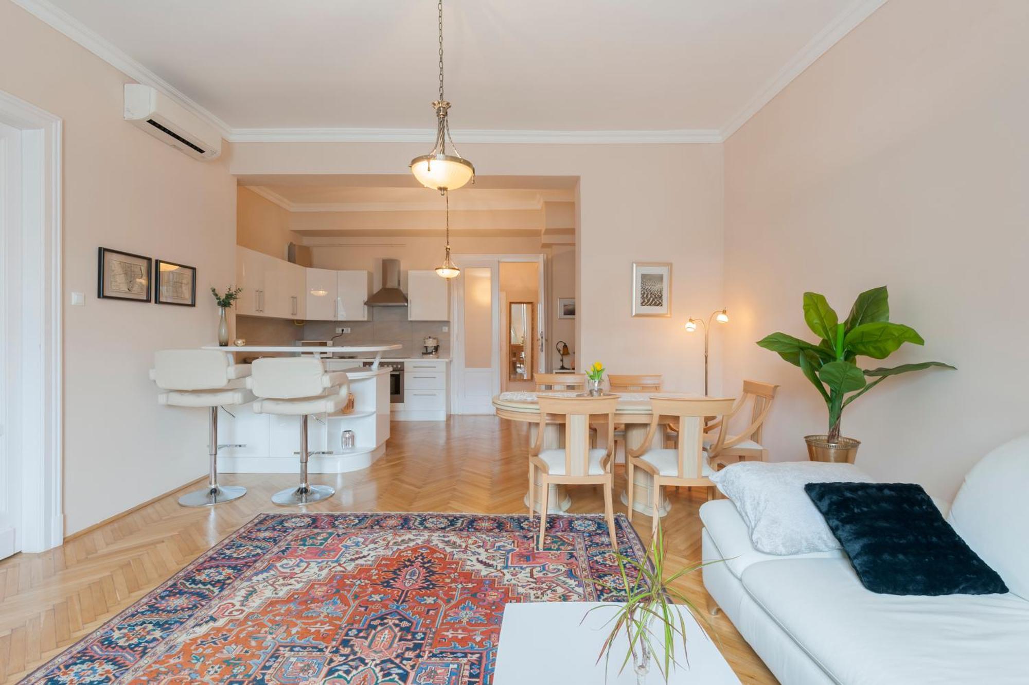 View To The Roofs Luxury Apartment With 2 Bedrooms Budapest Exterior foto