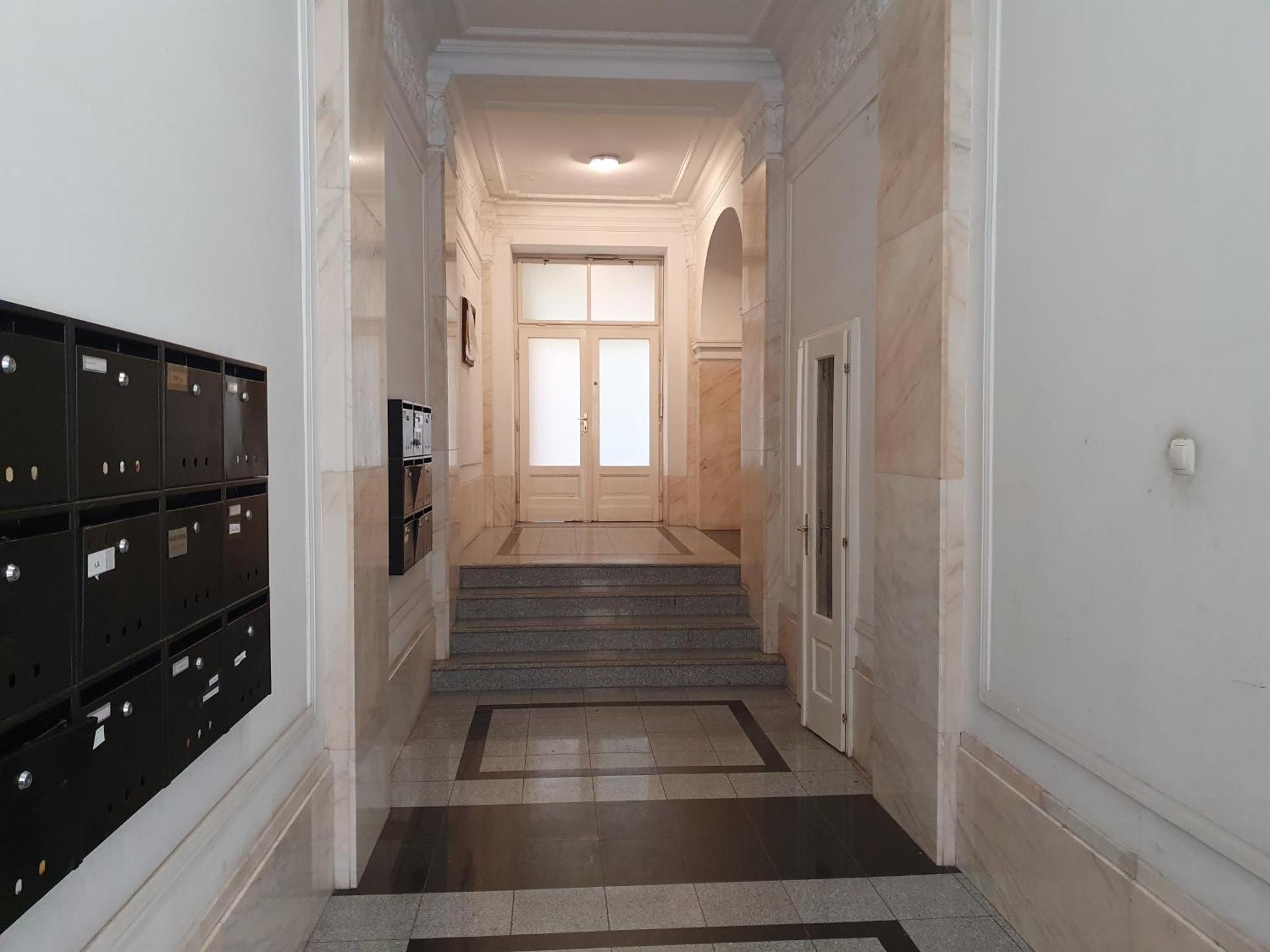 View To The Roofs Luxury Apartment With 2 Bedrooms Budapest Exterior foto